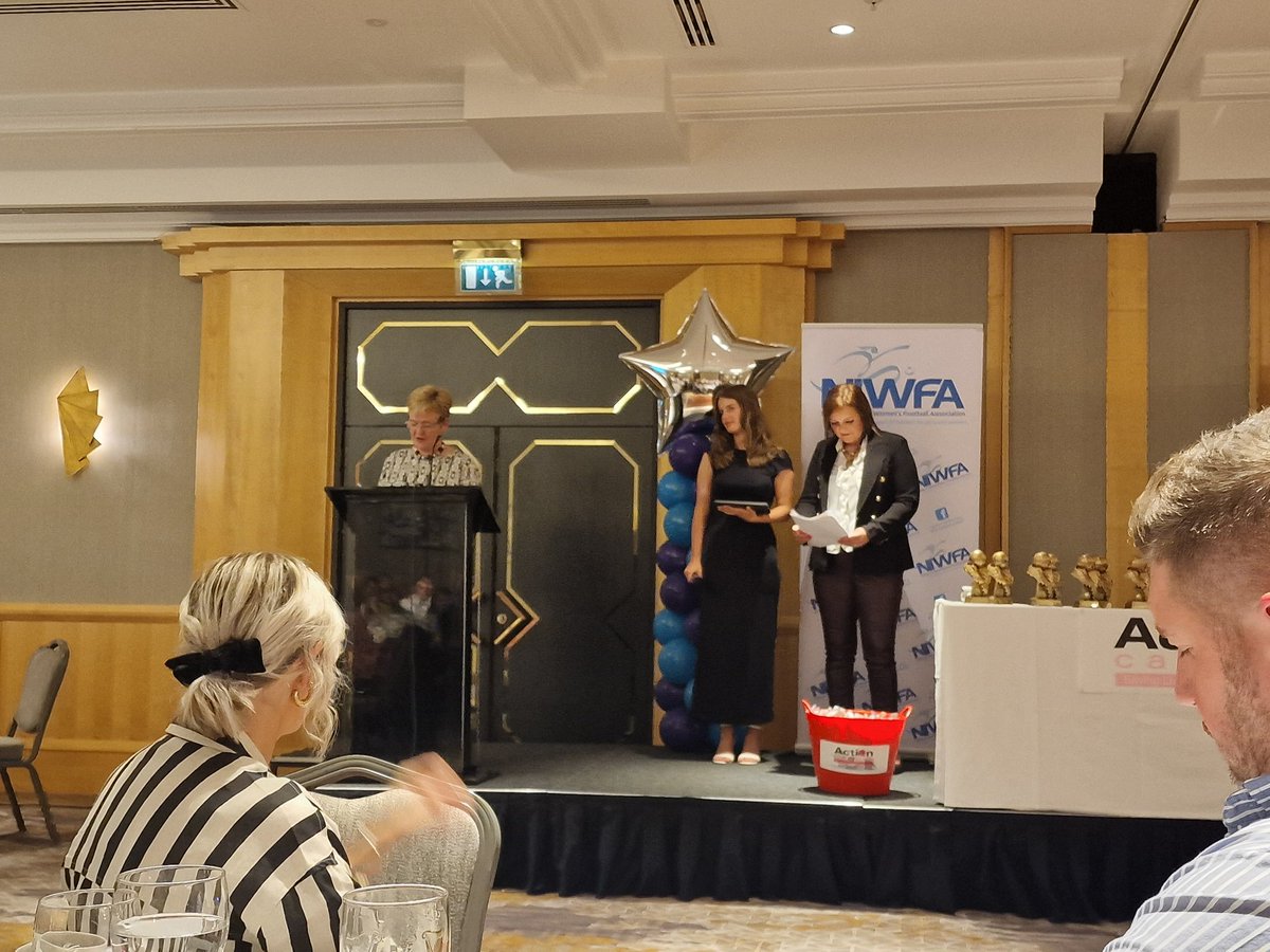 Valerie Heron @NIWFA_ Chair sharing some astonishing stats about the development of ladies football in #NorthernIreland. #Ballyclare Comrades fields 24 girls teams; #Ballynahinch Olympic fields 7 girls teams. #inspiring #grassroots #football Great work @NIWFA_ #niwfaAwards2023