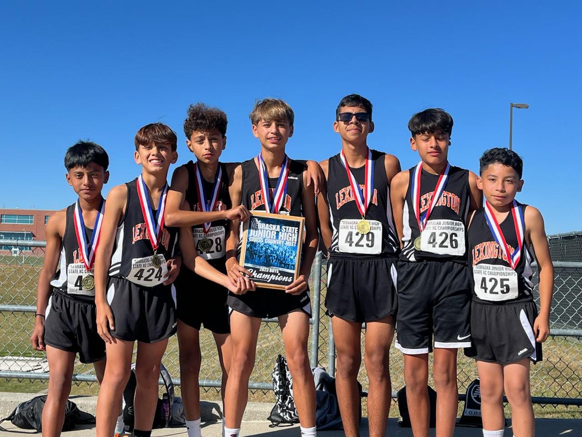 runningcarrots's tweet photo. 2023 State Champs!  Proud of these boys and how much growth they have made!   3-time State Champs now!  2019, 2021 and now 2023!!!   Only team in the state with multiple Championships! #excusesorchampions #GoLexGo https://t.co/juYnxbRNxD