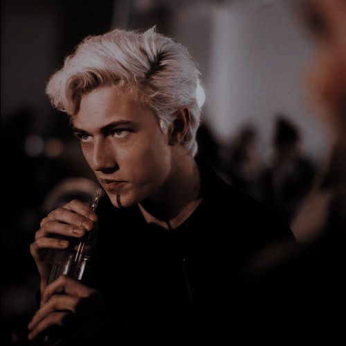 𝐒. 𝐇. 𝐌. ₗₒₛₜ tweet media
