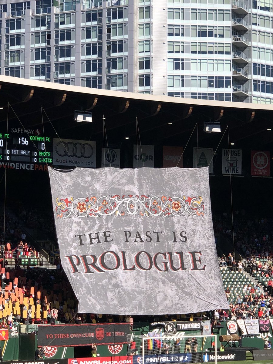 MichaelTraylor's tweet photo. Portland and your Thorns’ fans  will always have a warm place in our hearts for @meleanashim &amp; Sinead. Welcome back. #ptfc #baon https://t.co/I7ydzlH9CA