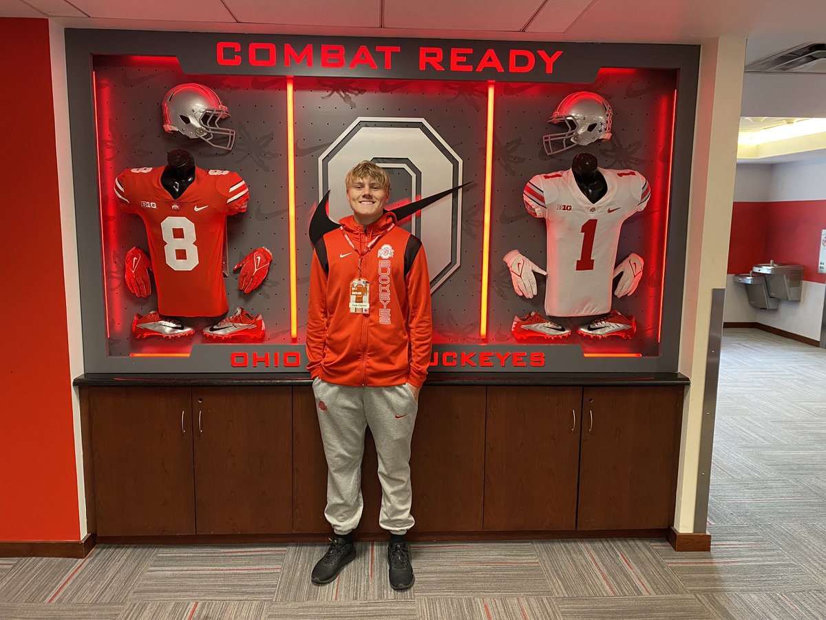 Appreciate the game invite coach <a href="/N_Murph/">Murph</a>. I had a great time. Go BUCKS 🌰🔴 <a href="/ryandaytime/">Ryan Day</a> <a href="/brianhartline/">Brian Hartline</a> <a href="/CoachJordan82/">Devin Jordan</a>