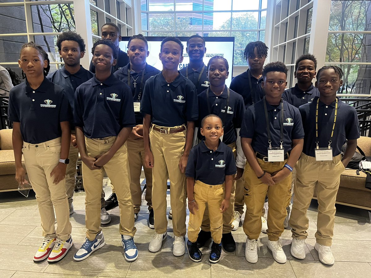 jstroudbhlh's tweet photo. “If you look good, you feel good, If you feel good, you play good, If you play good, they pay good.” @DeionSanders #mentor #mentoring #youngmen #kingsmindset https://t.co/lBP5fCC4Lg
