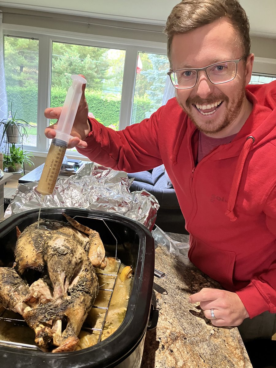How you baste in a field biologist &amp; veterinarian’s house! Happy thanksgiving #Ontag