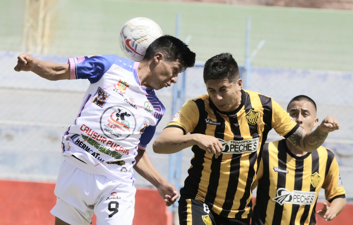 ¡FBC Aurora ganó y clasificó a la siguiente etapa de la Copa Perú! En Cayma, FBC Aurora derrotó 2-1 a un aguerrido Unión Ángeles de Vizcachani. Luis Salas del Carpio (23') y Ramiro Benavente (85') le dieron la victoria al cuadro arequipeño. 📸 Fredy Salcedo / @DeChalaca