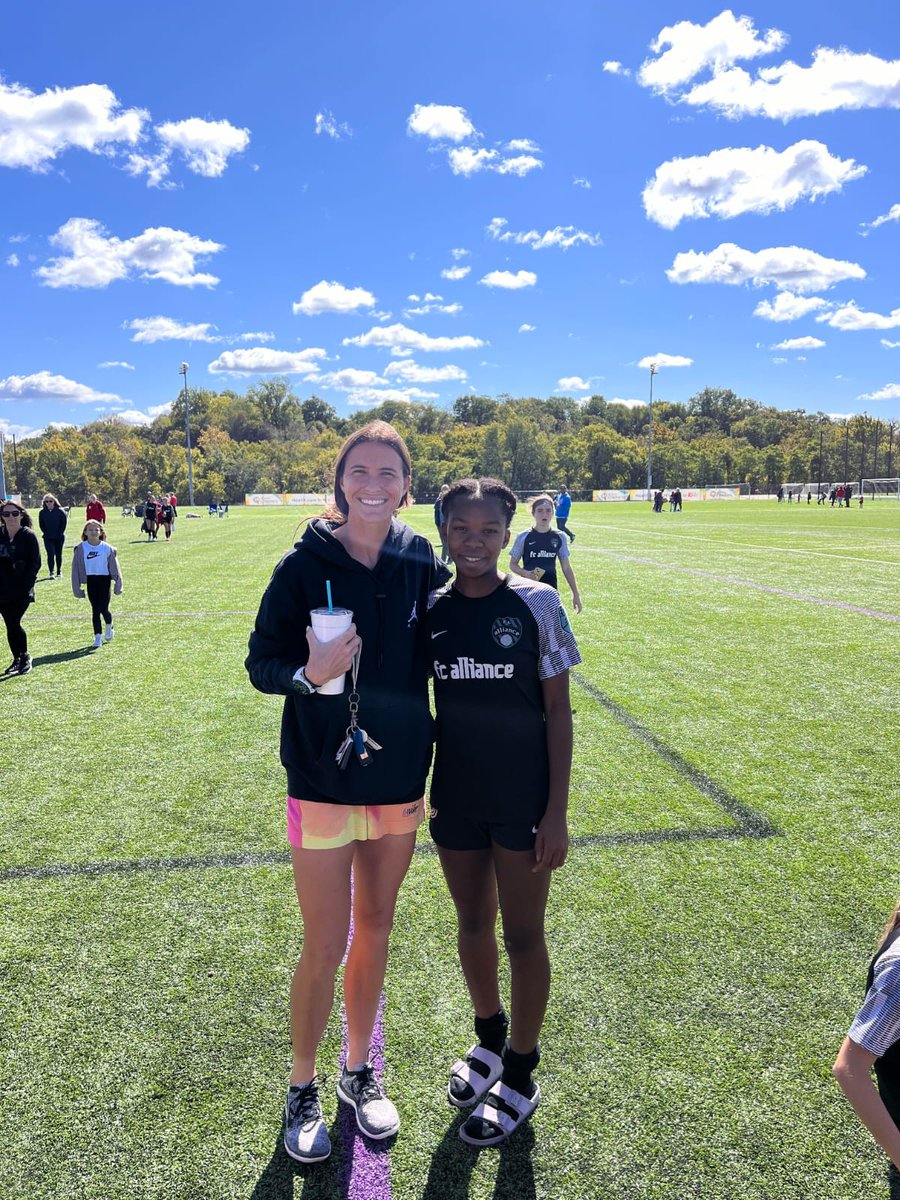 FCAECNL's tweet photo. Thank you @Cars_Pickett16 for taking time out of your weekend to visit with our U13s and U14s today in Louisville! https://t.co/yRvyKYiIbT