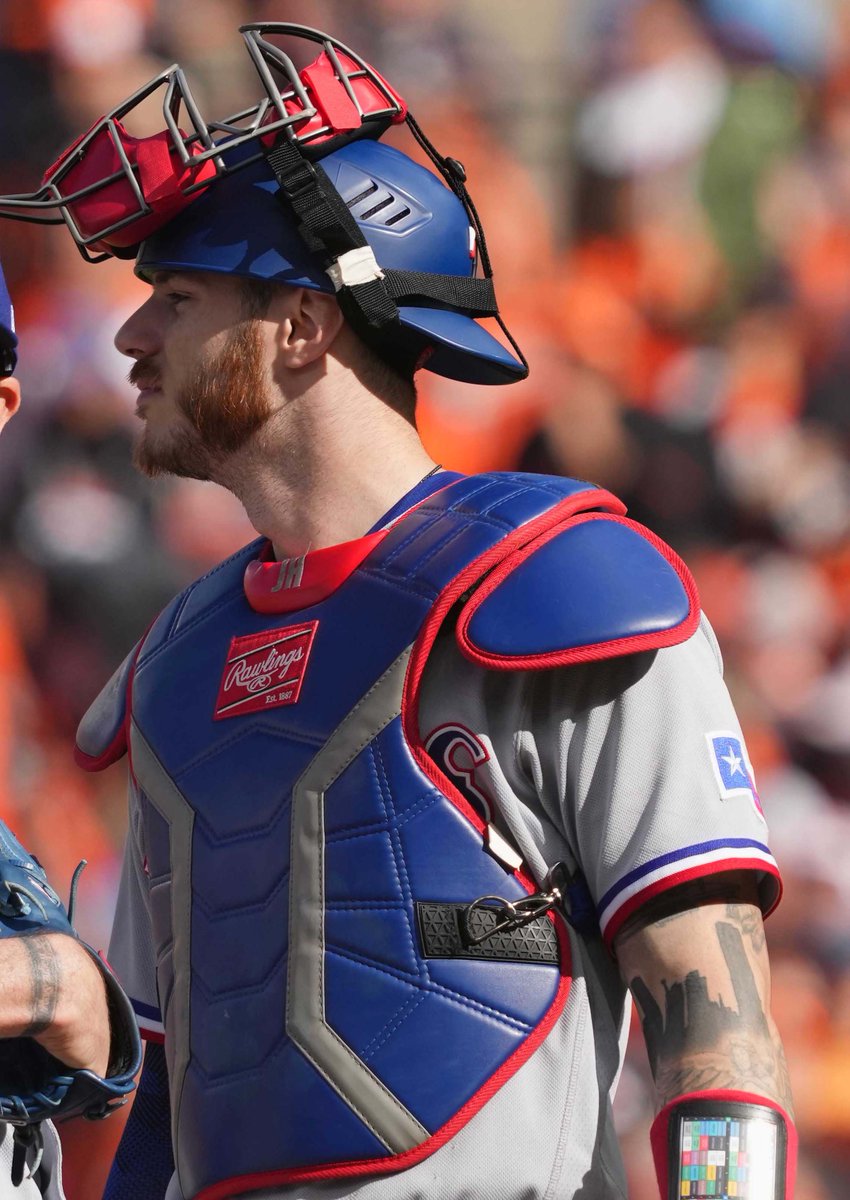 RT if you love this guy right here ⬇️⬇️⬇️