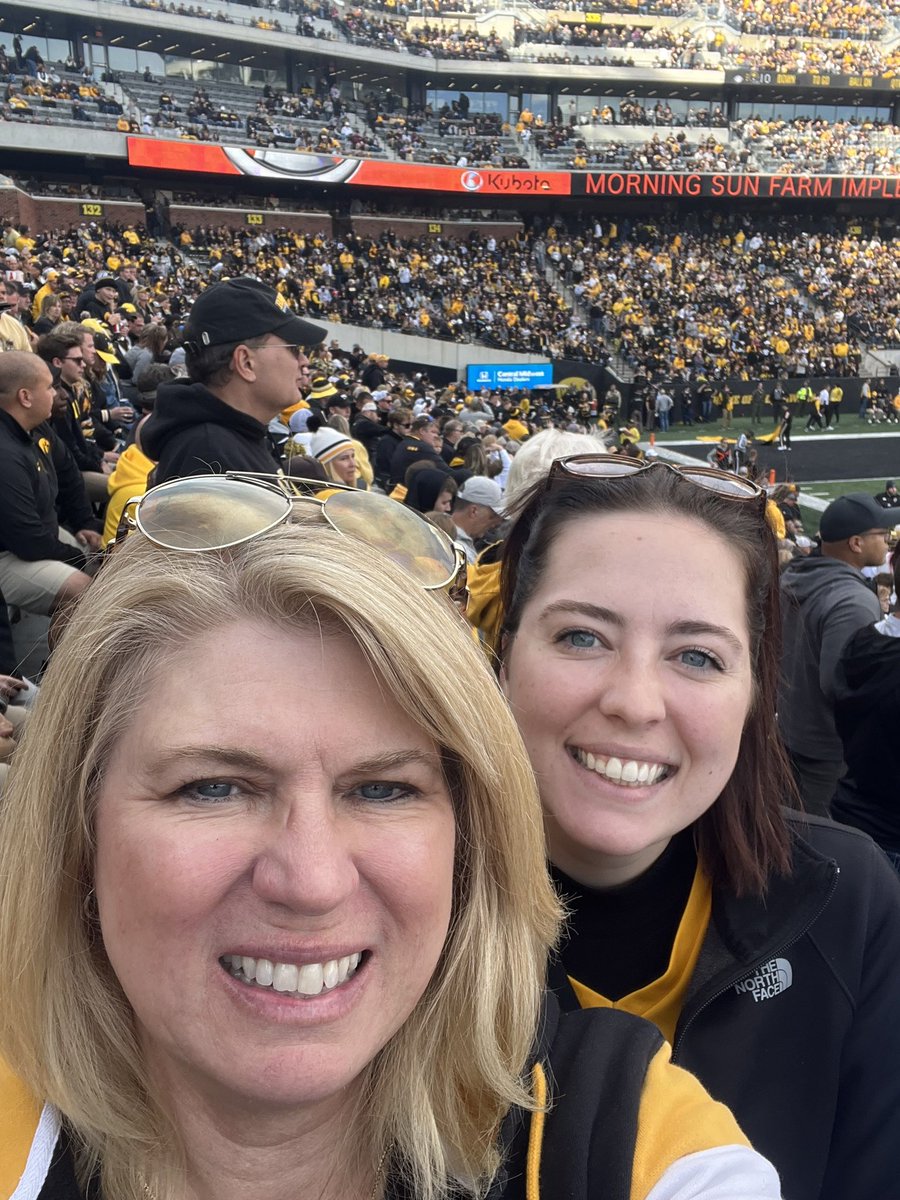 slproud's tweet photo. Happy Homecoming!  Let’s Go Hawks! #FightForIowa #BleedBlackandGold https://t.co/MWJeKROe5q