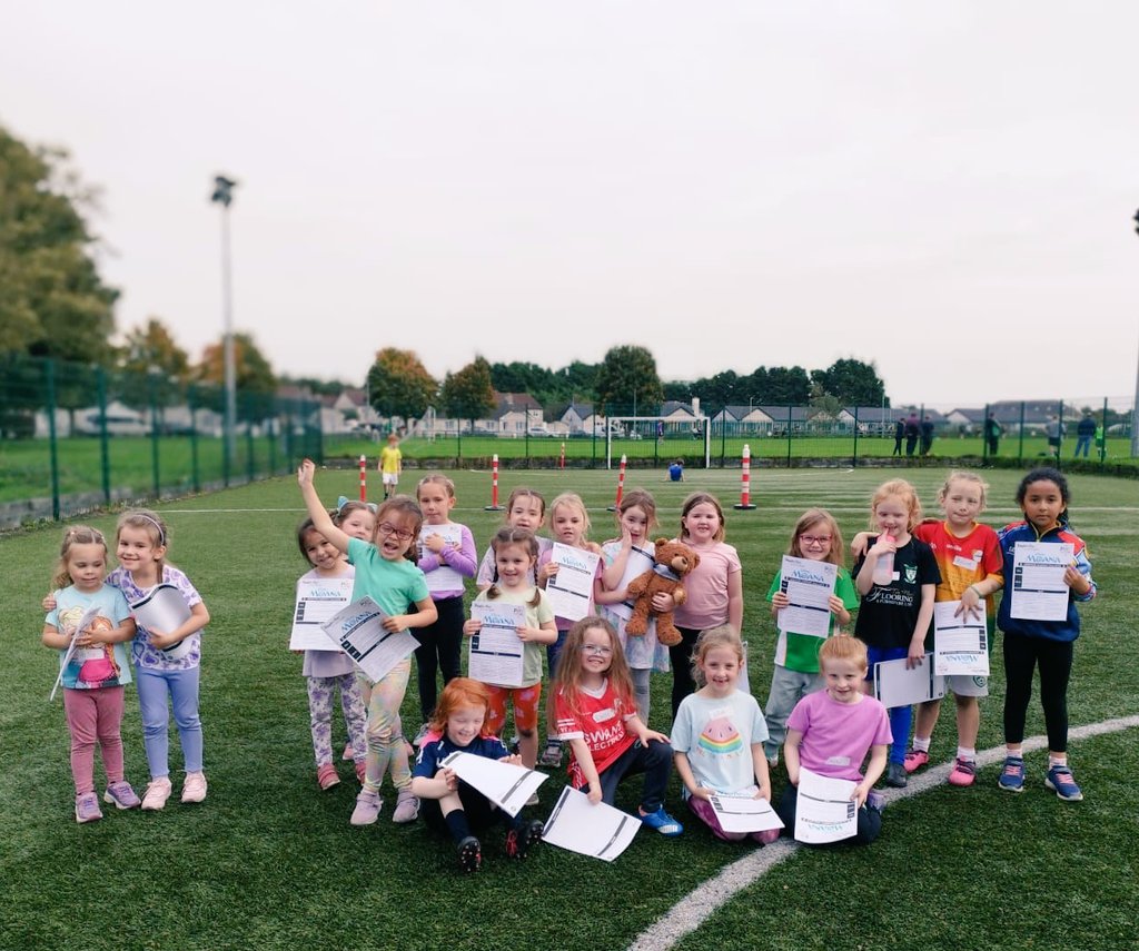 A busy day in The Plots was rounded off with our @UEFA Disney Playmakers brought to us by @FAICarlow having their first session of the second block. Hanover Harps are the only club in the Carlow League to host the initiative for girls 5-8yrs. @Strikeronline1 @GrassrootsTTB