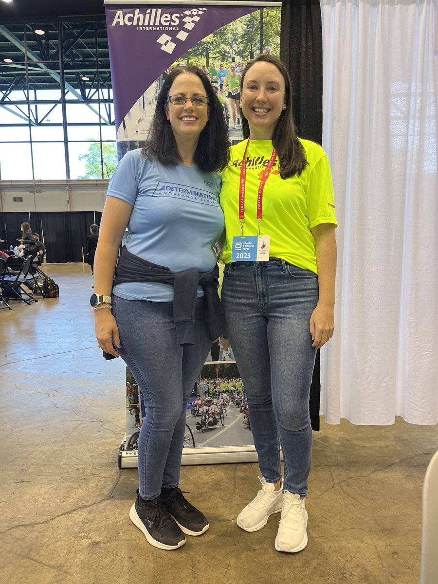Good luck in the Bank of America Chicago Marathon tomorrow <a href="/marathonermommy/">4 MORE YEARS OF HELL</a> and our Achilles CT volunteers Dana, Ross and Jill! 💪🏻🏅 We are cheering loud and proud from CT! 👏🏻 
#goachilles <a href="/achillesintl/">Achilles International</a>