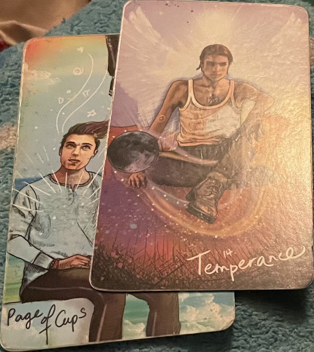 pember_emily's tweet image. Who sent the flower this morning/made sure I saw it outside my door and picked it up? What is the message?

#temperance #pageofcups #3ofpentacles #threeofpentacles #kingofcups #2ofcups #twoofcups #8ofswords #eightofswords #thestar #thehermit