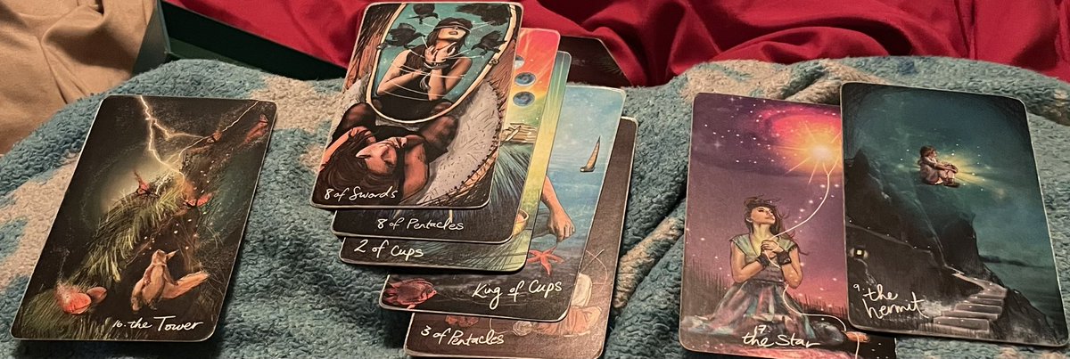 pember_emily's tweet image. Who sent the flower this morning/made sure I saw it outside my door and picked it up? What is the message?

#temperance #pageofcups #3ofpentacles #threeofpentacles #kingofcups #2ofcups #twoofcups #8ofswords #eightofswords #thestar #thehermit