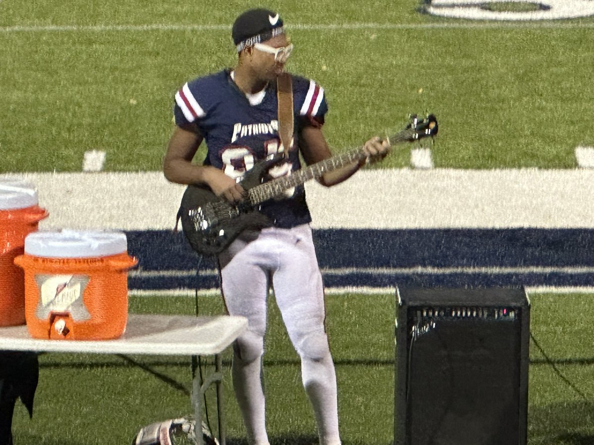 caleb_o_gray's tweet image. From playing first half of homecoming football game to playing in the half time show… I am more than an athlete! #multipleinstruments #football #homecoming #classof2024 #morethenanathlete