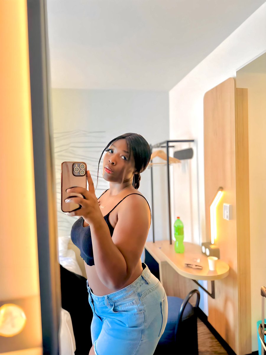 AddieMwara's tweet photo. Je suis à un pas d'être riche.
Tout ce qu'il me manque c'est de l'argent 😞 

#addielamwara 
#lastarapapa 
#nouriasmum https://t.co/rOzmXplXaC