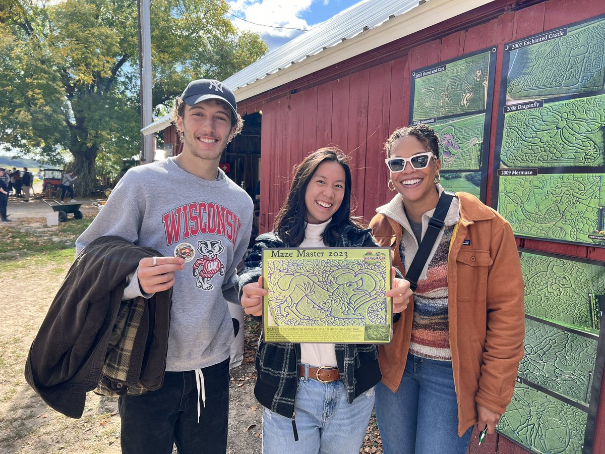 Leslie Holland, PhD (@leslieholland_) on Twitter photo Holland lab & friends fall festivities underway! Fierce competition in the corn maze, but we all emerged victorious! Thanks <a href="/TreinenFarm/">Treinen Farm</a>! Holland lab & friends fall festivities underway! Fierce competition in the corn maze, but we all emerged victorious! Thanks <a href="/TreinenFarm/">Treinen Farm</a>!