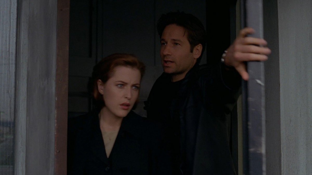 Now watching X Files: All Souls with my lovely nerd @nerdyscifi1984! #xfiles #allsouls #seasonfive #religion #scully #mulder 💙💙💟💟🖤🖤