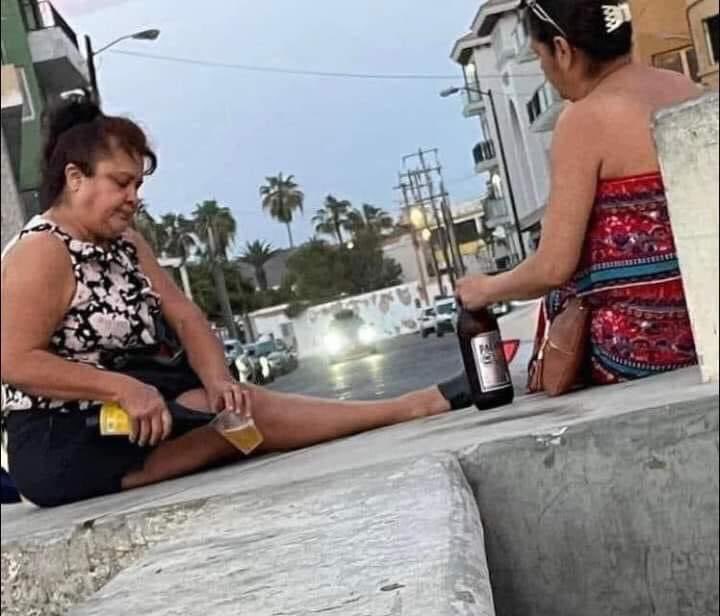 jardelito's tweet photo. No momento eu só queria estar assim com a amiga que eu gosto https://t.co/DdSX337fBh