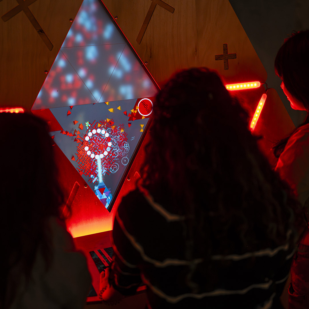 PlayableMelb's tweet photo. PLAY CAPITOL ARCADE #migw23 🕹👾🍛
113 Swanston St, Melbourne
Daily 10am-8pm

musimoji
Play the wheel of emotions to set the mood.
来玩玩看情绪之轮改变一下心情。

@whatsonmelb
@creative_vic https://t.co/l8gyAgTepm