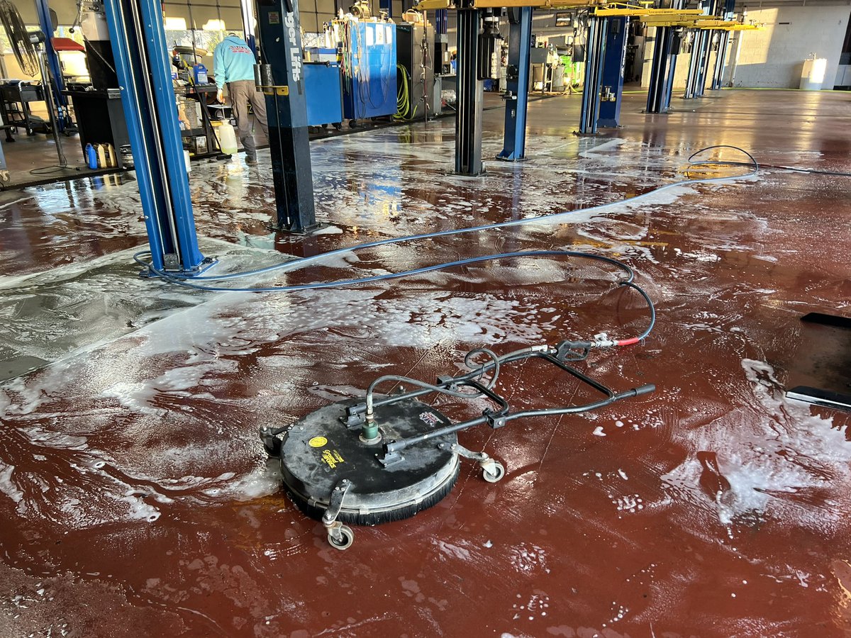 AMKPowerSpray's tweet photo. Phase 1 of our service department floor cleaning at a local Buick/GMC dealership! 

Process-
Downstream Gold Assassin on main
Direct application on tough spots and brush
140 deg. H20 w/ surface cleaner and rinse

Phase 2- coming soon

#amkpowerspray
#pressurewashing
#GMC
#Buick https://t.co/8OH7FMcy4f