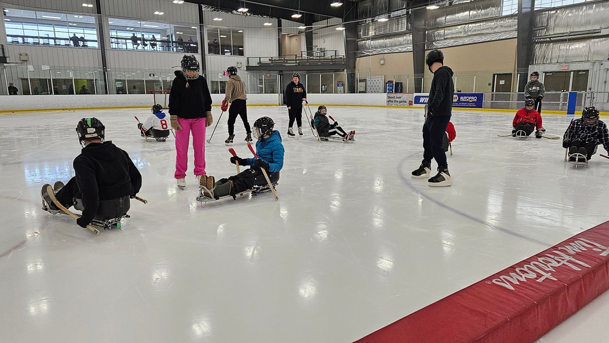 ParaPLAYHub's tweet image. Saturdays are busy with mornings at #LearntoSledge followed by afternoons at #LearnToDance. What a great day!! 🎉 So many smiles &amp;amp; lots of laughs. ❤️ These kids are the best! 🤩 Thank you to our @DalHealth @Dal_HAHP @DalRecreation volunteers, too! 🥰
@eastersealsns @JoanneLynnNS
