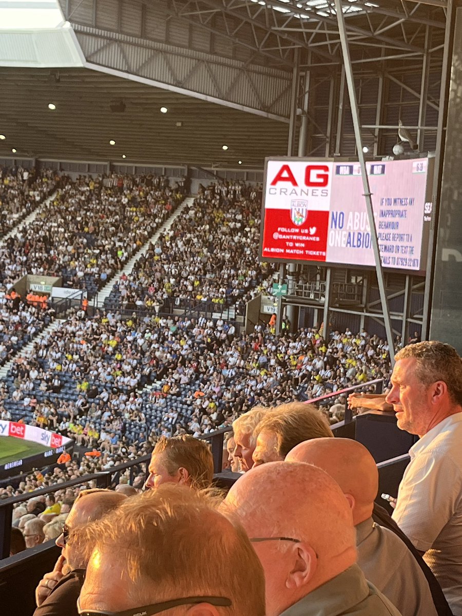 #WBA TICKET COMPETITION.
AG Cranes are offering a pair of #WESTBROM tickets for the Halfords Lane stand directly behind the #Baggies dugout for the game against <a href="/Argyle/">Plymouth Argyle FC</a> on the 21st of October 3pm kick off at the #Hawthorns
Simply FOLLOW us and RETWEET for a chance to win. #COYB