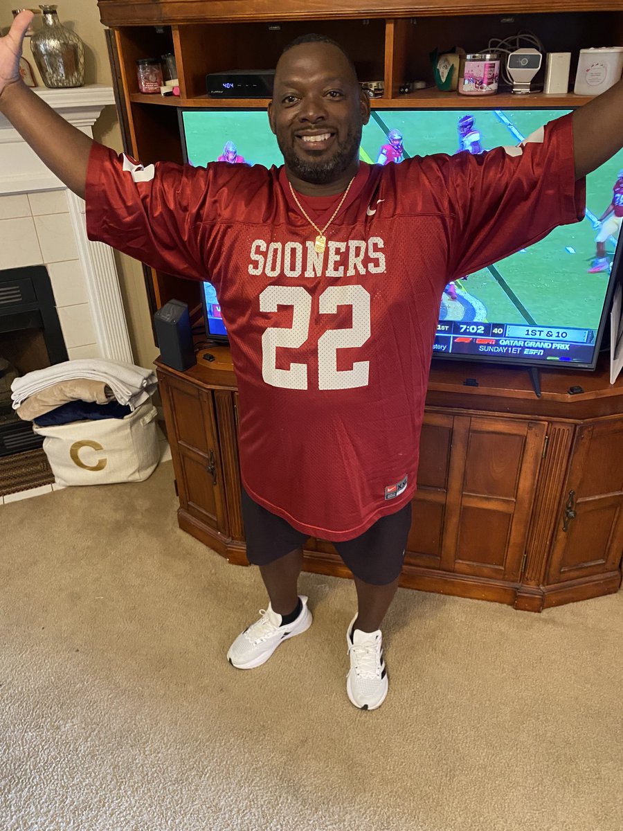 Left Do it! Right Do it!! Boomer Sooner! All Day Everyday! Straight from South Georgia!