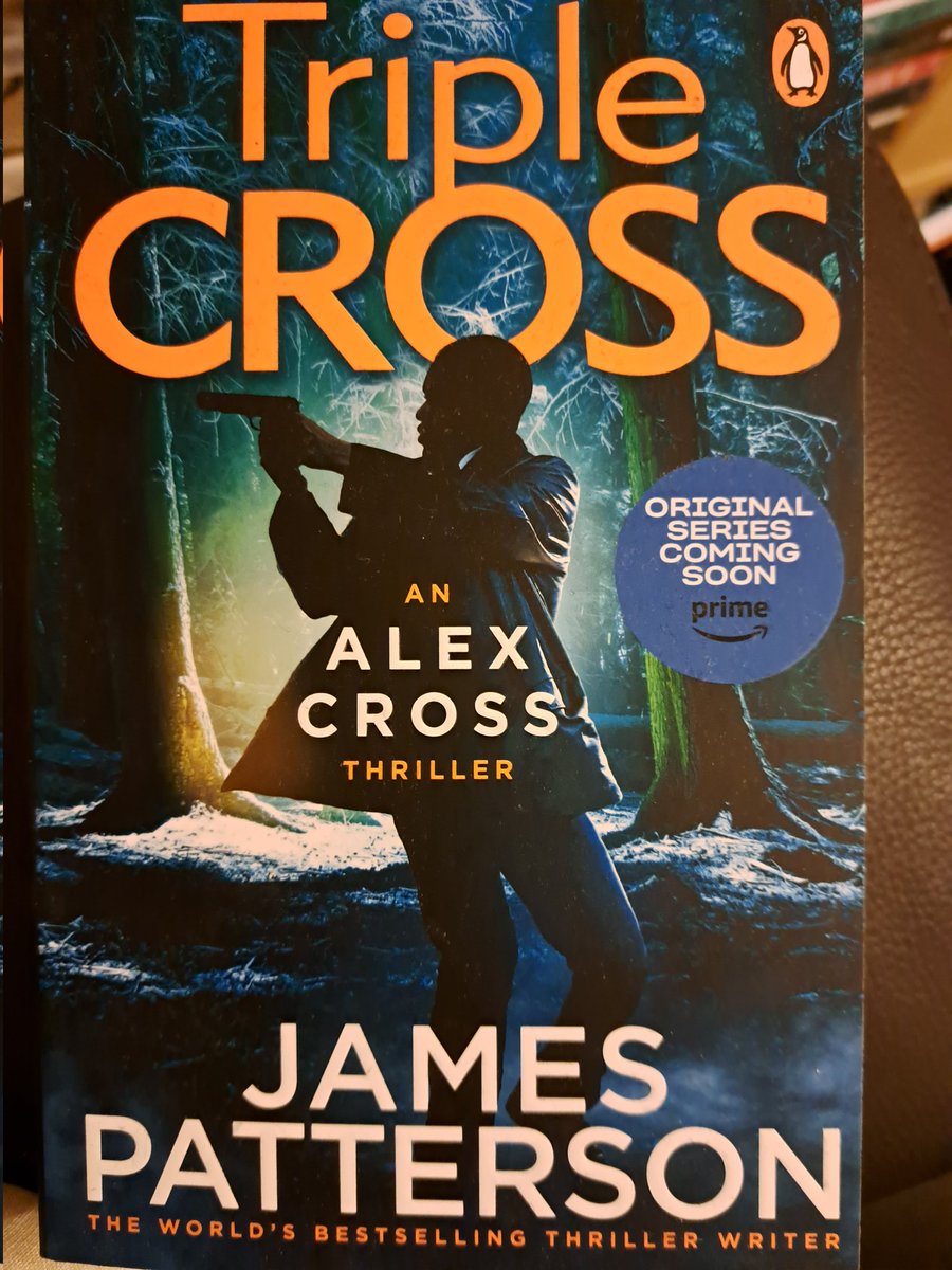 em_nightreader's tweet photo. Decided to read a James Patterson.
Haven't read one of his for years, I'm sure I read my 1st Alex Cross book as a teenager 
#BookTwitter #AmReadingAgain https://t.co/ZNdTba9dSw