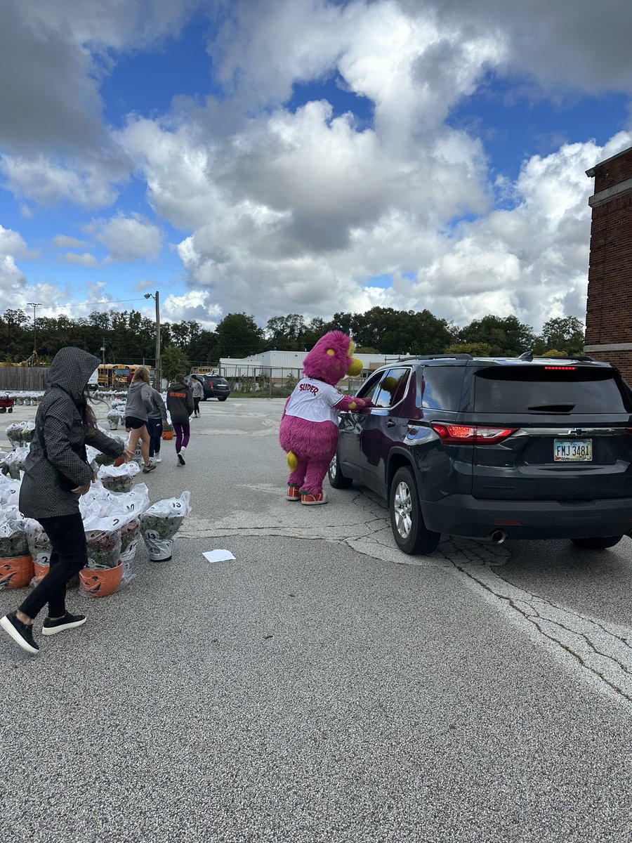 Memorial Middle School PTA tweet media