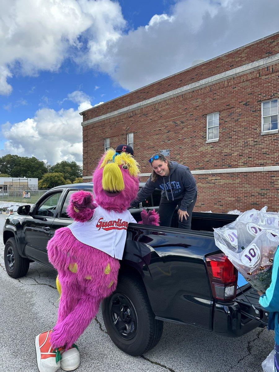 Memorial Middle School PTA tweet media