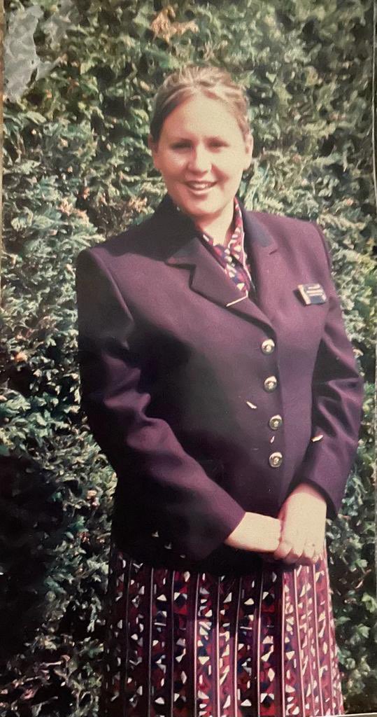 michelle_cb's tweet photo. Time to head back to work after all the celebrations…….time for the British Airways x Ozwald Boateng uniform today. #uniformnumber3 #thenewdress #toflytoserve ✈️✈️✈️ @Barrett01Robert https://t.co/5pOGEVW2K7