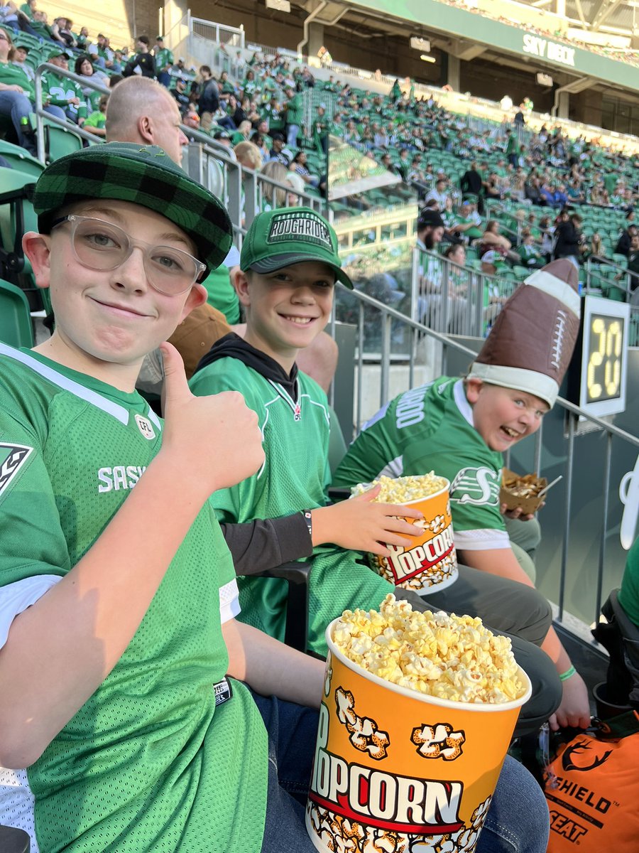 Perfect night for football in Sask! Go Riders! #riderslive