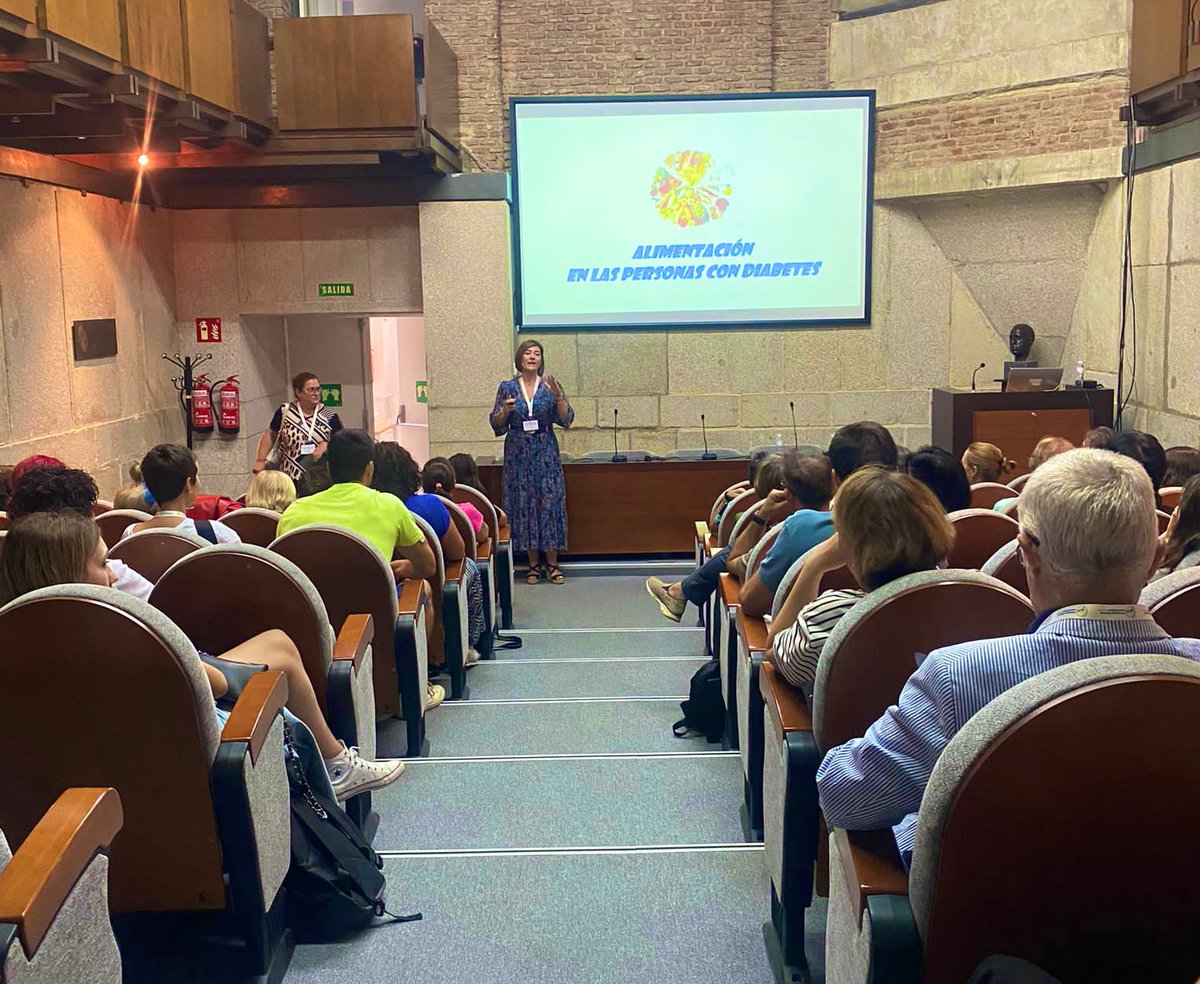 emirc76's tweet image. Quiero agradecer a @FEDE_Diabetes y a @LillyES la oportunidad de haber podido participar en el VII Congreso Nacional de la Federación Española de Diabetes. Enhorabuena por vuestra motivación y por el trabajo que desempeñáis.