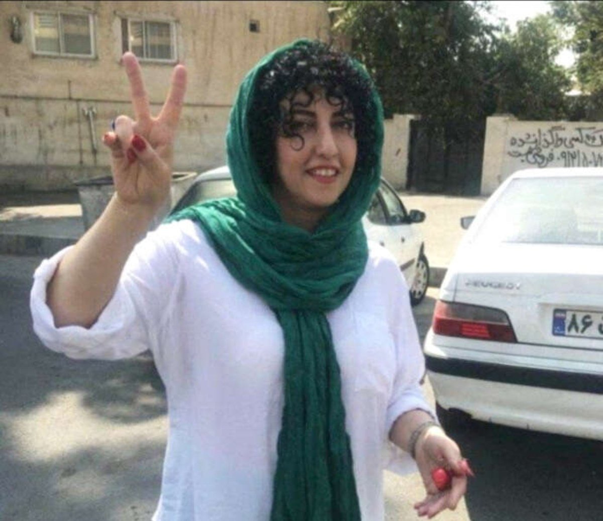 Le #NobelPrize2023 de la Paix de #NargesMohammadi, une “plaisanterie” pour le régime iranien. Le ministère des Affaires étrangères a critiqué une décision “politique et partiale”. Le Nobel a été attribué à “une citoyenne iranienne reconnue coupable de violations répétées”🤮