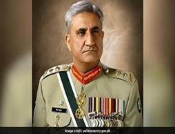 Ms25076782Ms's tweet photo. Pakistan Army chief Gen Qamar Javed Bajwa's(now retired) family members and relatives became billionaires during his six-year tenure, making assets amounting to ₹ 12.7 
#PakArmy_RapeArmy #PakArmy_AtrocitiesInBalochistan #PakArmyKashmirKaDushman #PakArmy_DrugSupplier https://t.co/I4LU1WWNCc