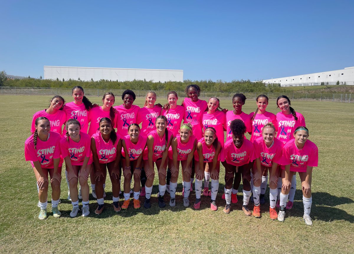 Sometimes soccer is about so much more. 💙💗 #Stinginpink #awareness <a href="/Bplwilliams/">Ben Williams</a> <a href="/StingSoccerClub/">Sting Soccer Club</a>