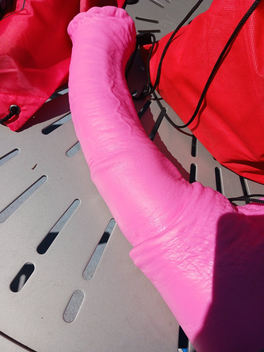 Goonatic75's tweet photo. I actually won this toy at the holeolympics tournament today, hosted by @hankeystoys . I can't wait to try it out. #fistfest #fetish #ffpoc #dildo https://t.co/nFZLpZtofL