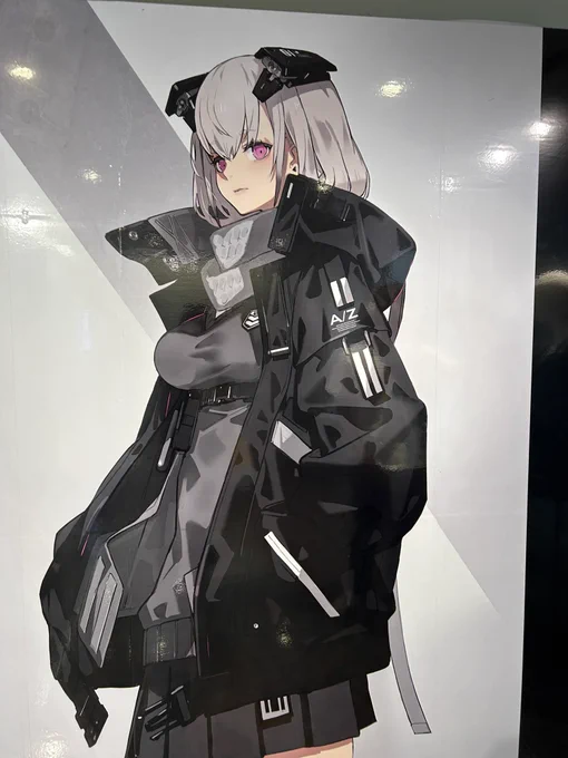 neco ( )先生の個展にいってきもうした、可愛過ぎてやばかった その場で画集予約しました。