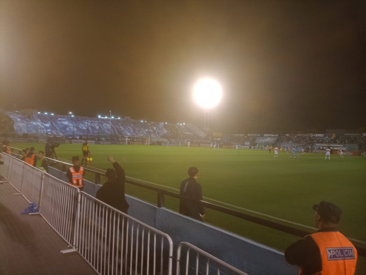 Temperley va Deportivo Morón. Postales Gasoleras.