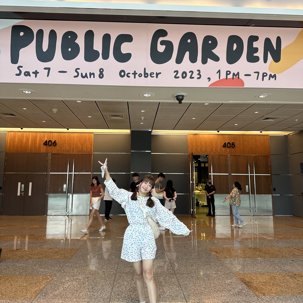 🧤 #Publicgarden last day! 
at Suntec Hall , Singapore