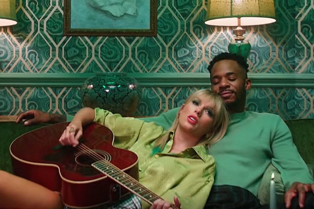 PopBase's tweet photo. ‘Lover’ by Taylor Swift has surpassed 1 BILLION streams on Spotify, becoming her sixth song to achieve this. https://t.co/NswgtdZUhx