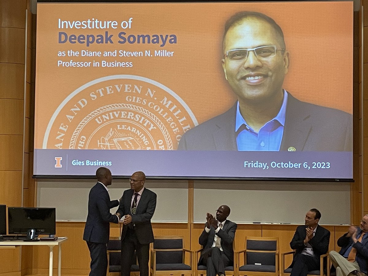 Mahka Moeen tweet media