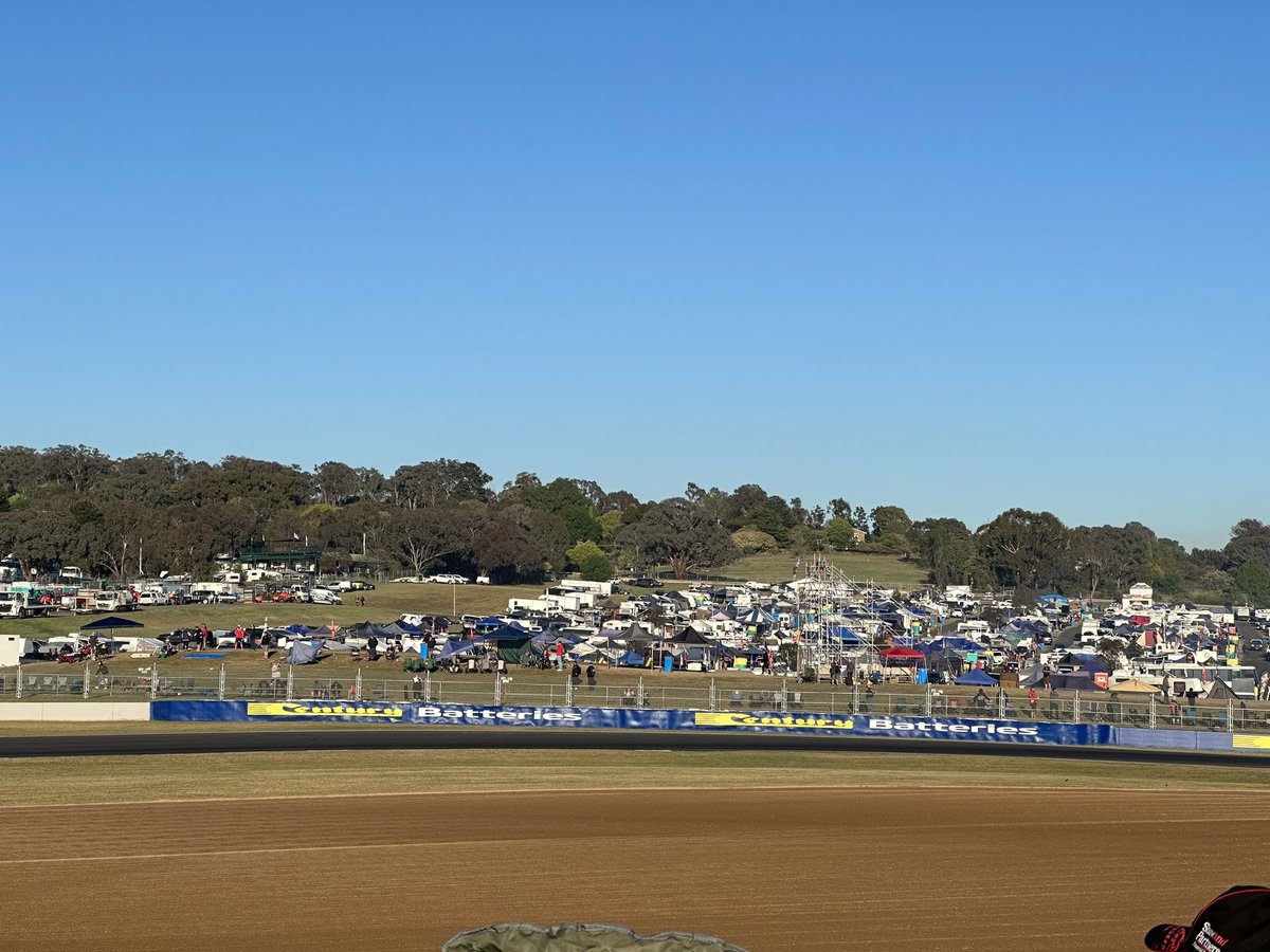 mouldsy05's tweet photo. Happy Bathurst Day https://t.co/gjjtzvXxzx