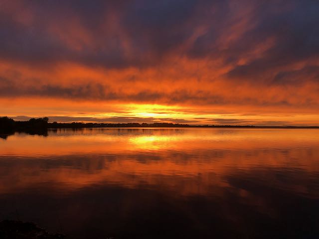 Tonight's #sunset is something to be #thankful for.
#HappyThanksgiving 
#OttawaRiver