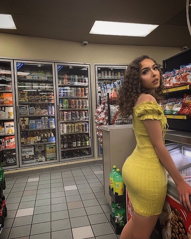 maddisynchavez's tweet photo. Squirt. https://t.co/H8ddOm018u
