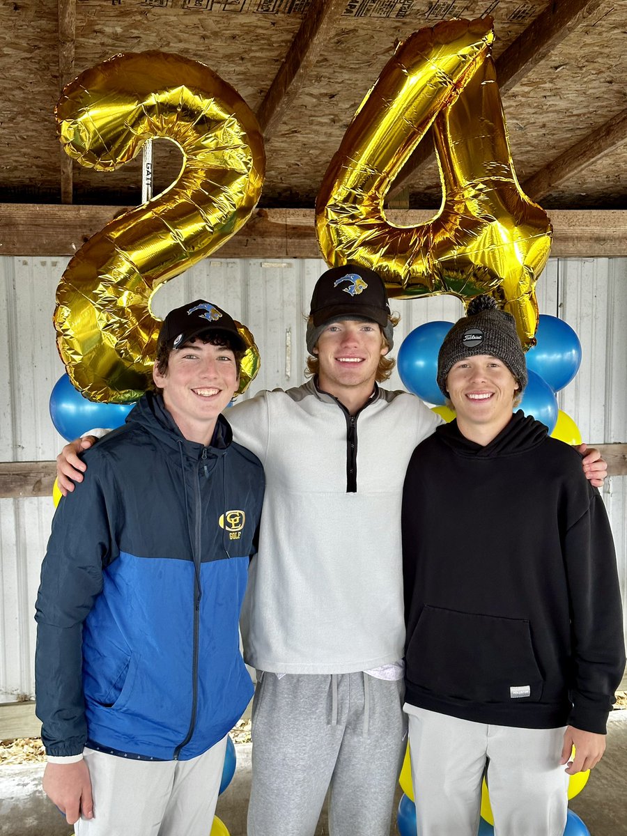 GLHS_boys_golf's tweet photo. The Gahanna Girls and Boys Golf Teams celebrated their Seniors today with a fun outing at St Albans Golf Club. 
Good luck to both teams this week at Districts! Go Lions!  #OnePrideOneFamily https://t.co/vEvlpL3YmF