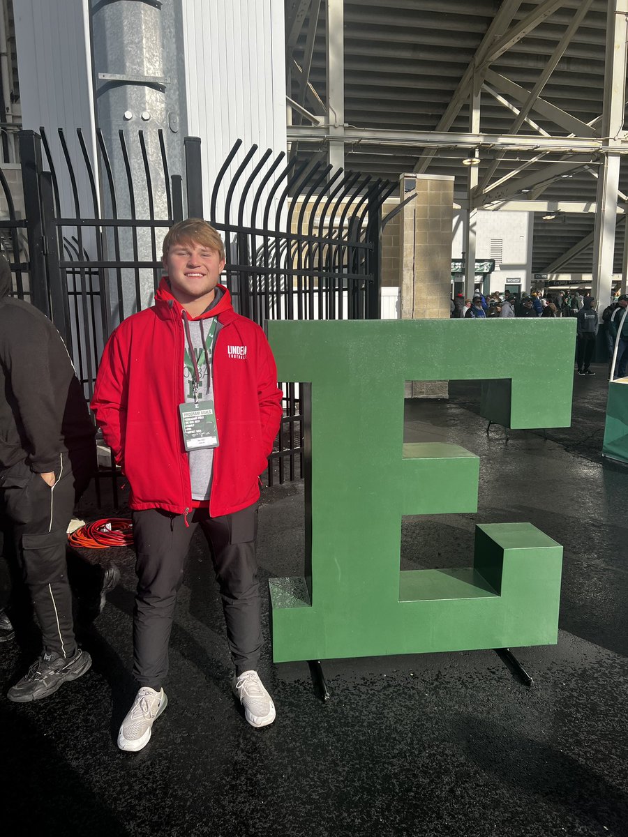 Thank you <a href="/EMUFB/">Eastern Michigan Football</a> for having me out today!! 
<a href="/Coach_Creighton/">Chris Creighton</a> <a href="/CoachBenNeedham/">Ben Needham</a> <a href="/Coach_Collett/">Jeffrey Collett</a> <a href="/TheD_Zone/">The D Zone</a> <a href="/MichFBFrenzy/">Michigan Prep Frenzy</a> <a href="/PrepRedzoneMI/">Prep Redzone Michigan</a> <a href="/MIexposure/">Michigan exposure</a> <a href="/football_lhsrec/">Linden FB College Recruitment</a> <a href="/cwilliams2209/">Chad Williams</a> <a href="/TrambleJoe/">Joe Tramble</a> <a href="/yaboijb3/">javon</a>