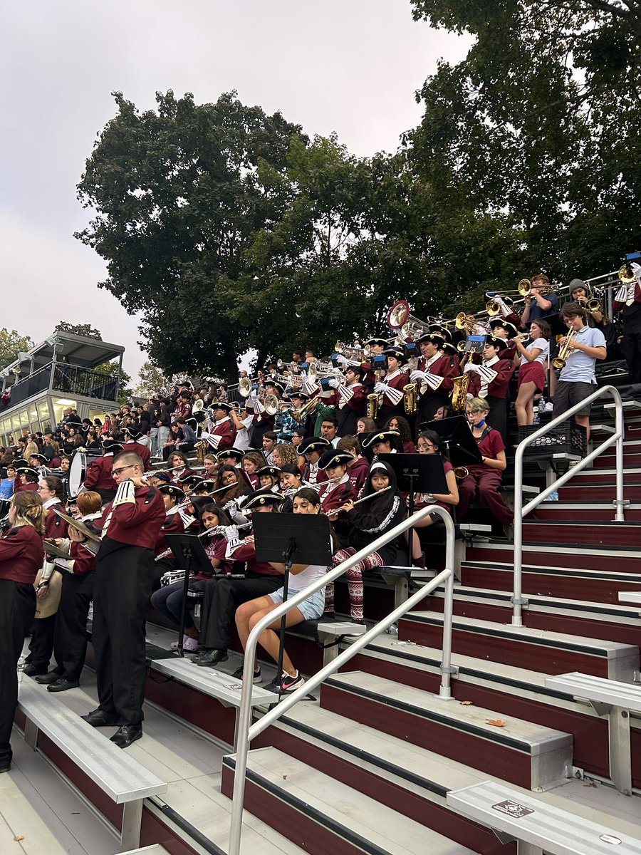 I can't resist a good selfie! So happy these kids enjoyed their night with the Marching Colonials! <a href="/WeAreMPSD/">MPSD</a>