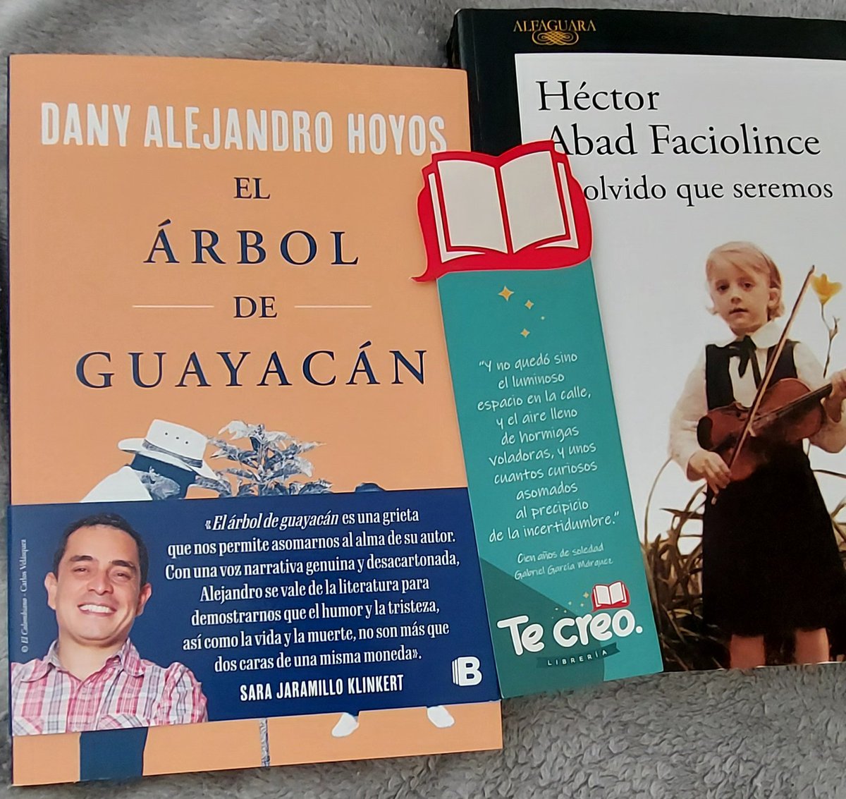 geoandre19's tweet photo. @AlegandroHoyos @libreriatecreo Gracias por ser tan amables con mi mama al visitarlos y comprar mi regalo de cumpleaños. Gracias Alejandro por firmar mi regalo. Fuimos muy felices. En Australia tienes una lectora mas. https://t.co/Rv1ycrEMRf