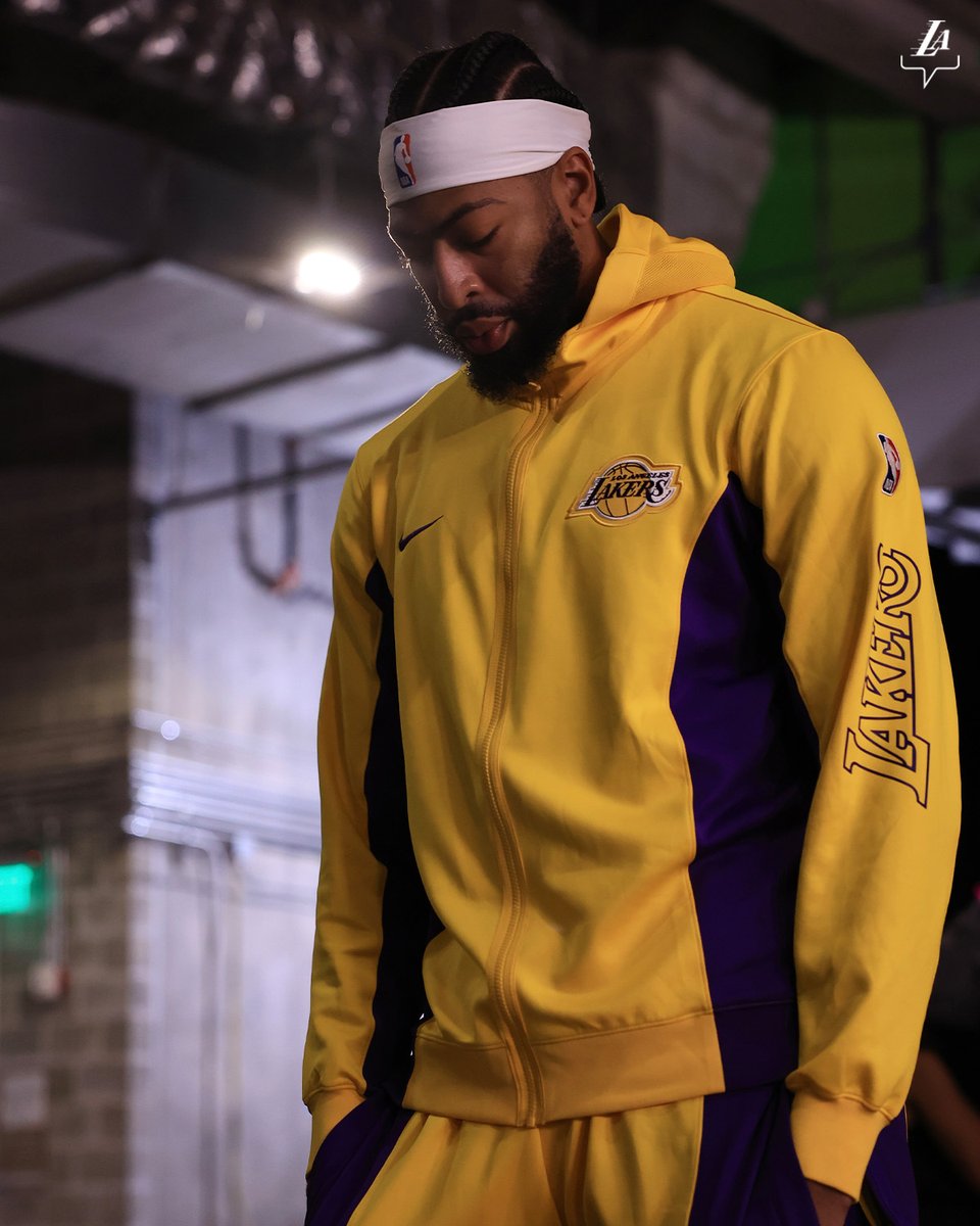 Lakers's tweet photo. The wait is over. https://t.co/TcoEhb7zws