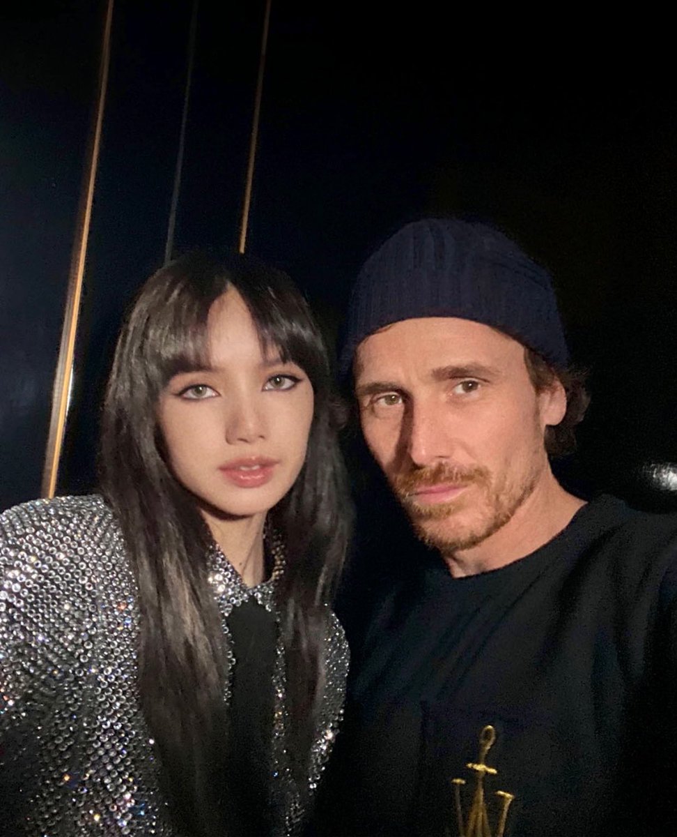 LISANATIONS_'s tweet photo. Hunter &amp; Gatti IG updates with #LISA https://t.co/8Qk17ruDYc