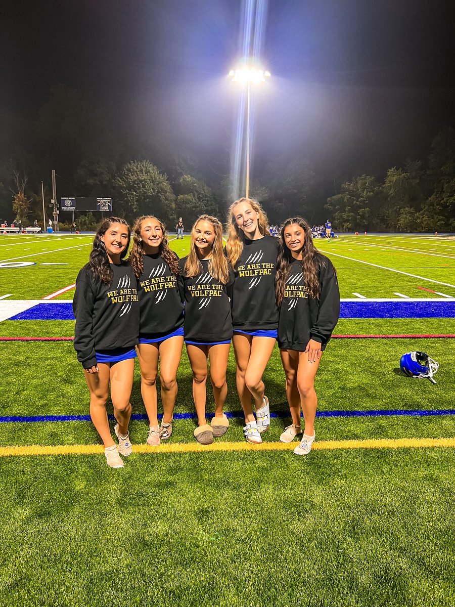 MahopacVarsityCheer tweet media